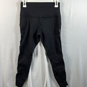 Lululemon Women's Crop Yoga Pants Size 8